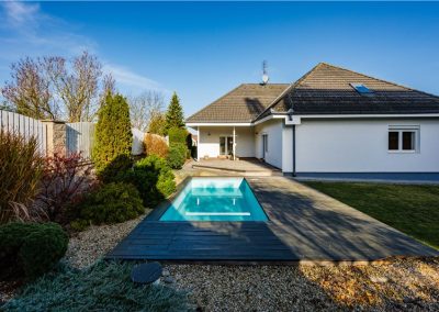 Prodej rodinného domu s bazénem a terasou, Chýnov